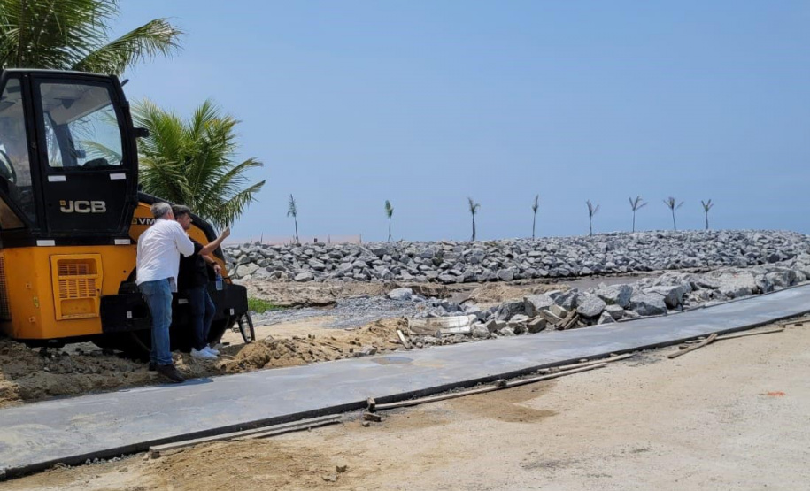 Nova orla: estruturas marítimas ajudam a melhorar a qualidade da água em Matinhos