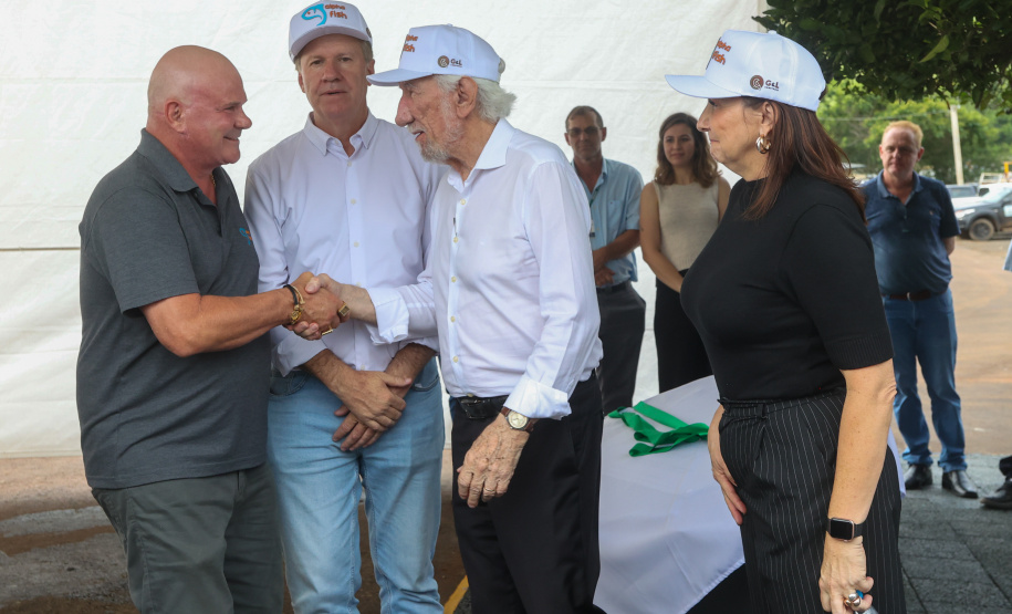 O governador em exercício Darci Piana participou nesta quinta-feira (23) da inauguração do Píer e do sistema Bioflocos da Alpha Fish, que iniciou em 2021 a produção de tilápia em tanques-rede em São Jorge D’Oeste, no Sudoeste do Estado.