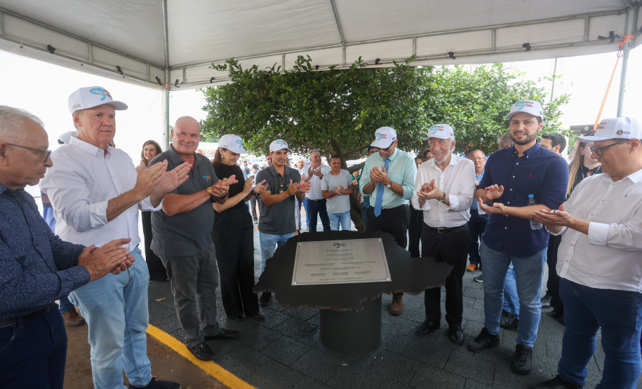 O governador em exercício Darci Piana participou nesta quinta-feira (23) da inauguração do Píer e do sistema Bioflocos da Alpha Fish, que iniciou em 2021 a produção de tilápia em tanques-rede em São Jorge D’Oeste, no Sudoeste do Estado.