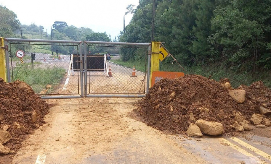 DER reforça necessidade de interdição da PR-170 em Pinhão