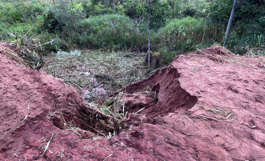 Rodovia de Cruzeiro do Oeste vai receber novo sistema de drenagem de águas da chuva
