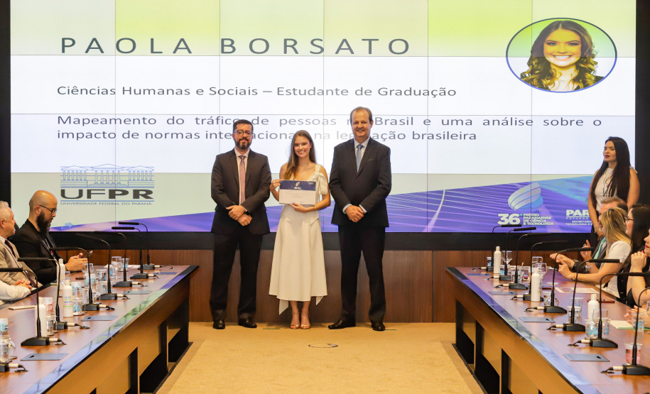 PRÊMIO CIÊNCIA E TECNOLOGIA