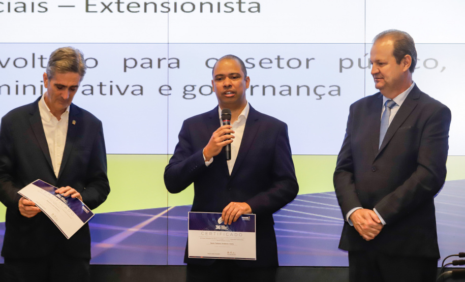 PRÊMIO CIÊNCIA E TECNOLOGIA