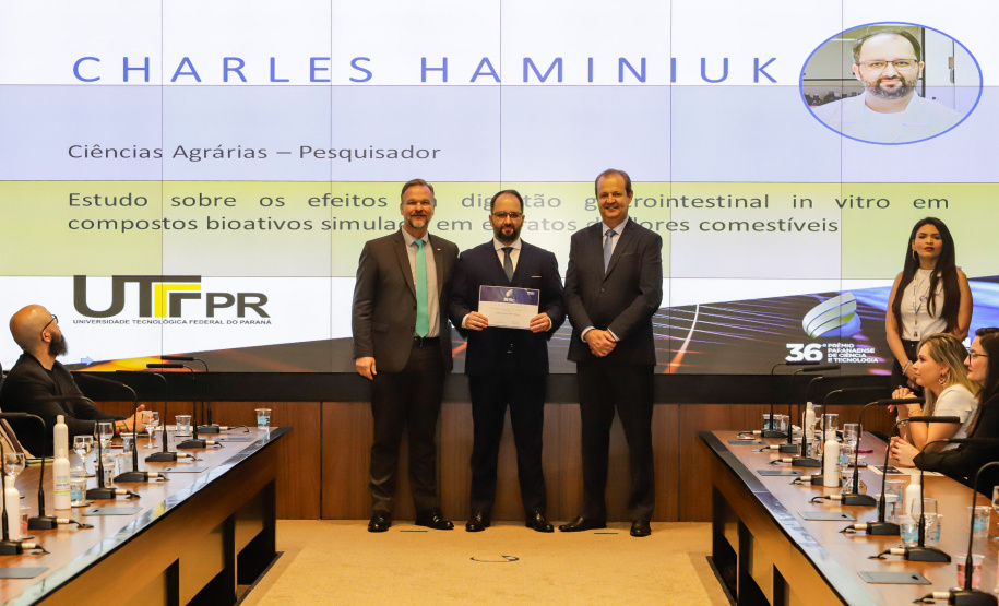 PRÊMIO CIÊNCIA E TECNOLOGIA