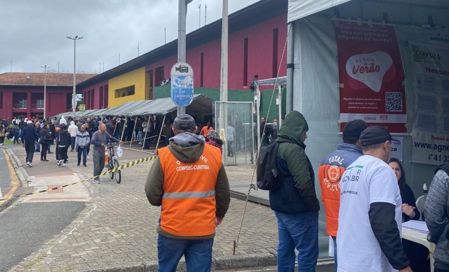 MUTIRÃO EMPREGA MAIS