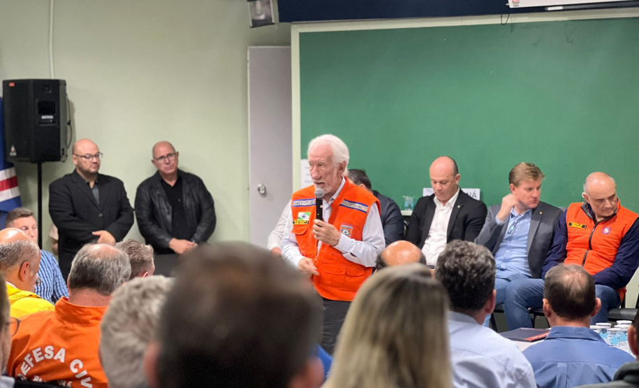 Coletiva com darci piana e ministro