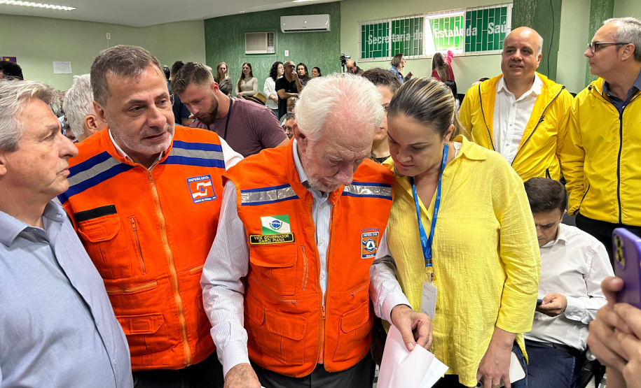 Coletiva com darci piana e ministro