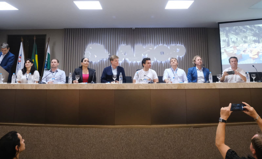 Secretário e ministro do turismo apresentam programas de incentivo à atividade em Cascavel