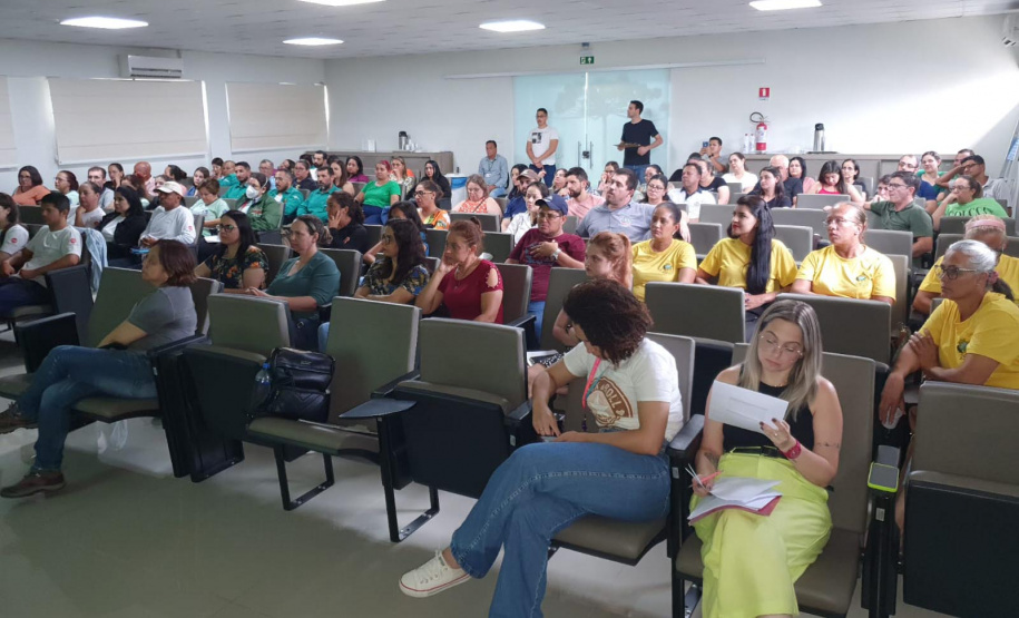 2 de 5.766 Saúde promove capacitação para controle de arboviroses em Apucarana e Regiã