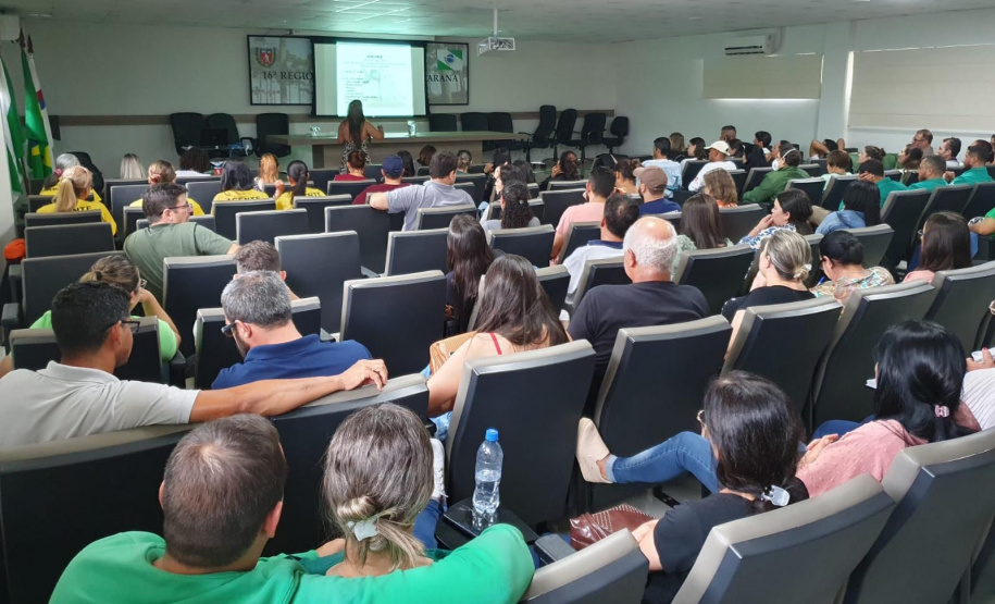 2 de 5.766 Saúde promove capacitação para controle de arboviroses em Apucarana e Regiã
