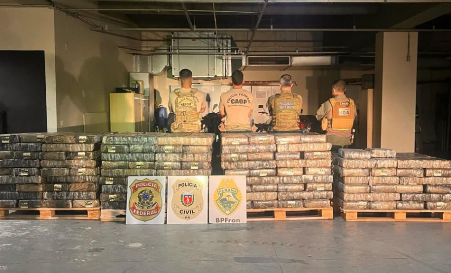 Forças policiais apreendem 3,2 toneladas de maconha em Foz do Iguaçu e Guaíra
