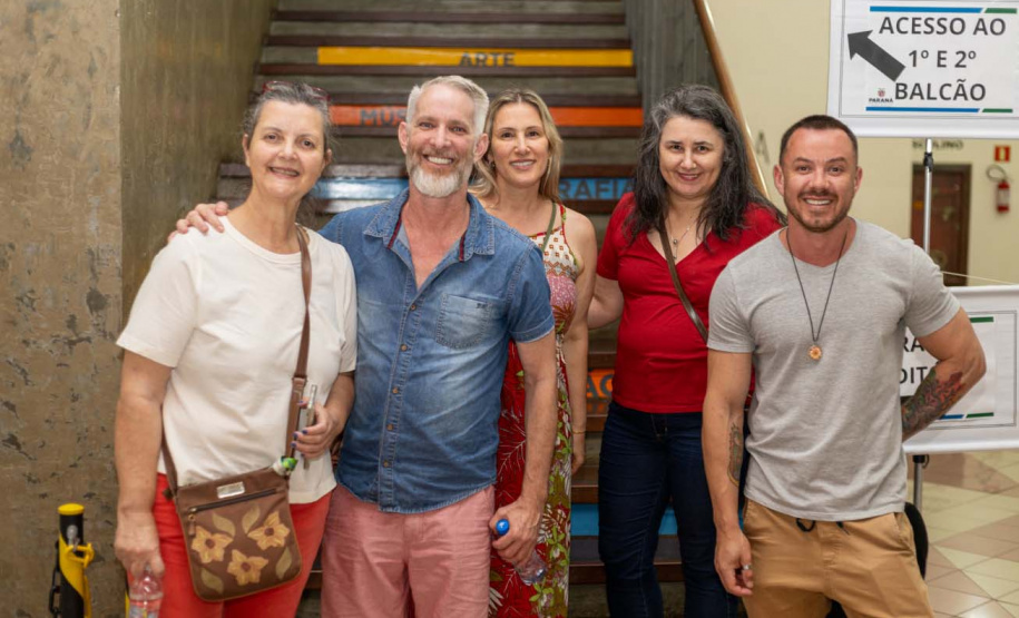 Educação divulga balanço trimestral e anuncia expansão de projetos para 2024