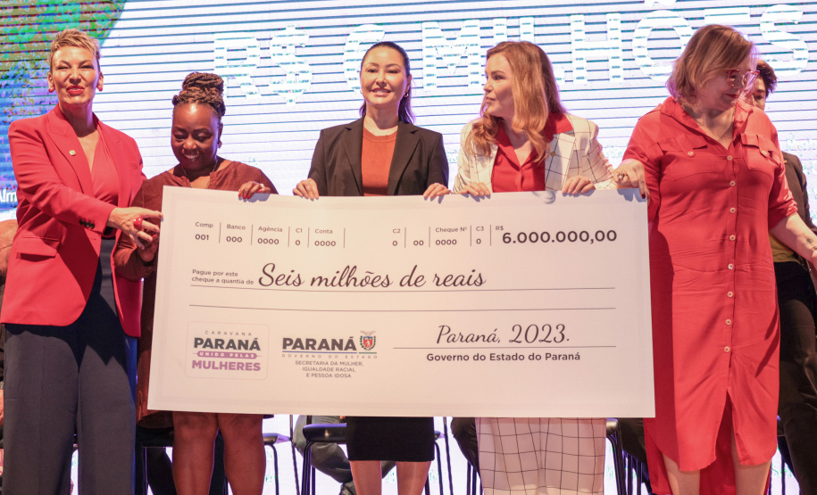 CULTURA EXPOSIÇÃO MON