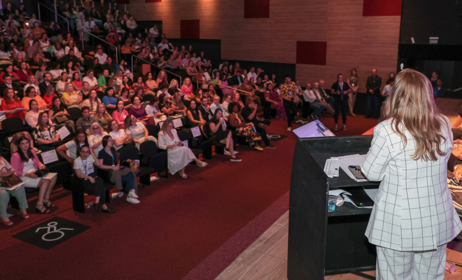 CULTURA EXPOSIÇÃO MON