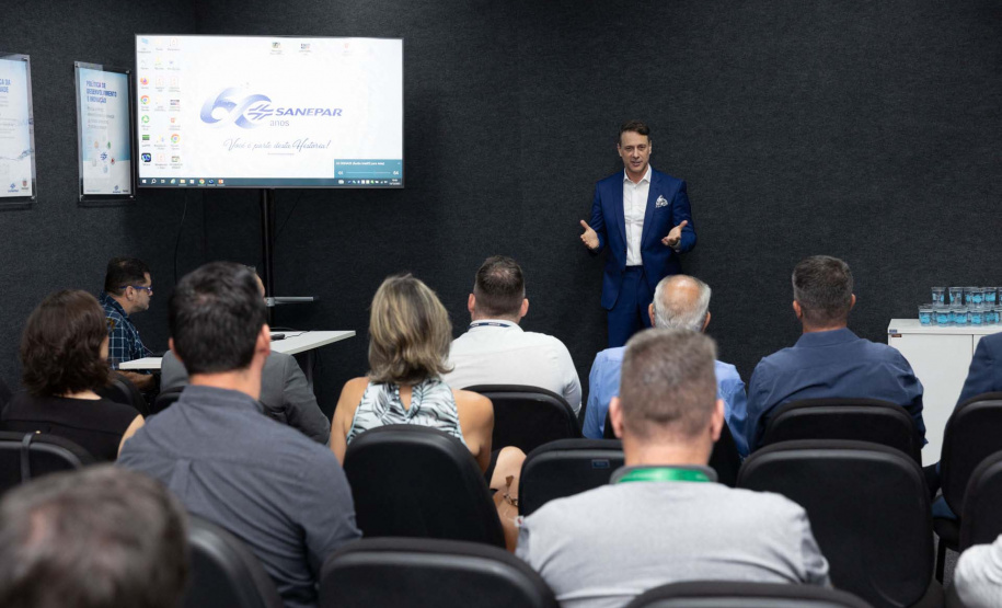 Sanepar apresenta operação da empresa que vai atender 16 cidades a partir de 2024