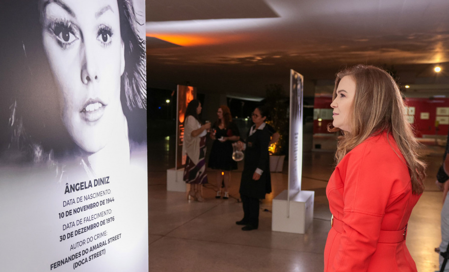 CULTURA EXPOSIÇÃO MON