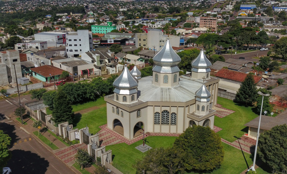 Oito municípios paranaenses integram a lista das 100 maiores economias do País