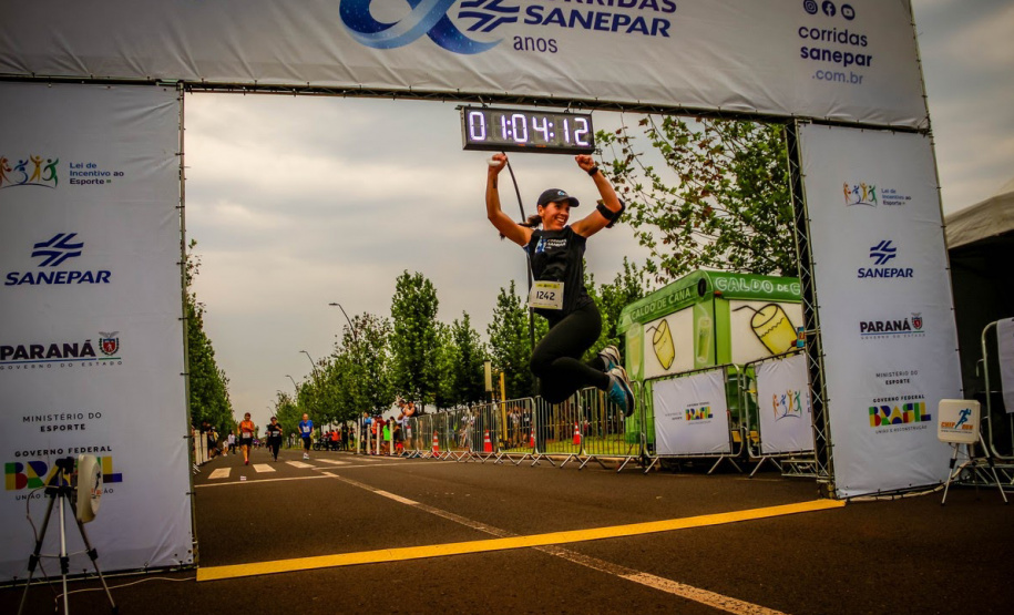 SANEPAR ENCERRA CORRIDA DE RUA