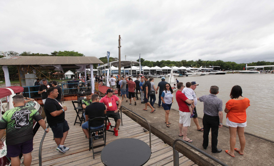 Exposição de atrativos turísticos do Paraná em feiras e festivais foi 56% maior em 2023