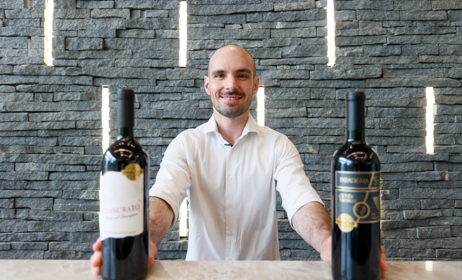 Outras bebidas paranaenses premiadas internacionalmente são os vinhos da Vinícola Franco Italiano, de Colombo.