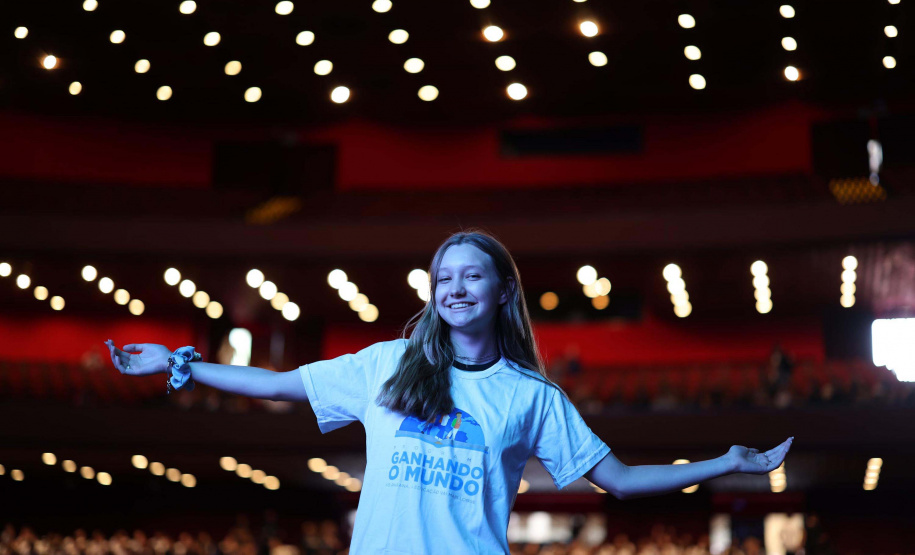 Após duas novas fases em 2023, mil alunos da rede estadual ganham o mundo em janeiro