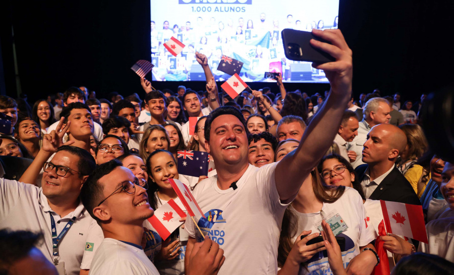 Após duas novas fases em 2023, mil alunos da rede estadual ganham o mundo em janeiro