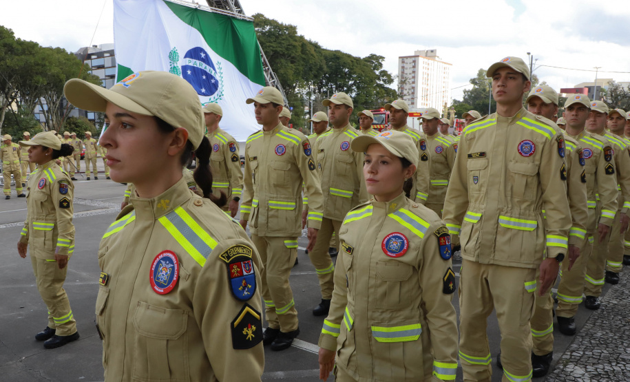 BOMBEIROS UM ANO DE EMANCIPAÇÃO