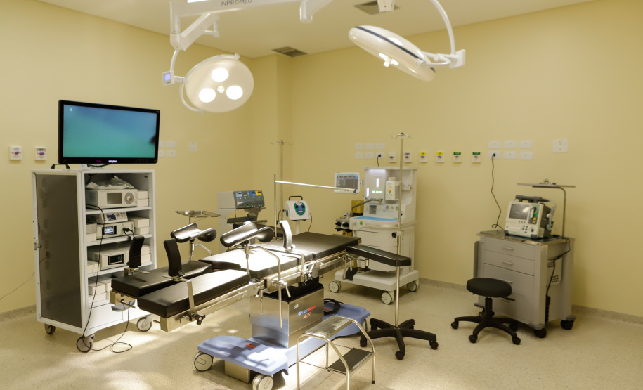 GOVERNADOR - HOSPITAL CORNÉLIO PROCÓPIO