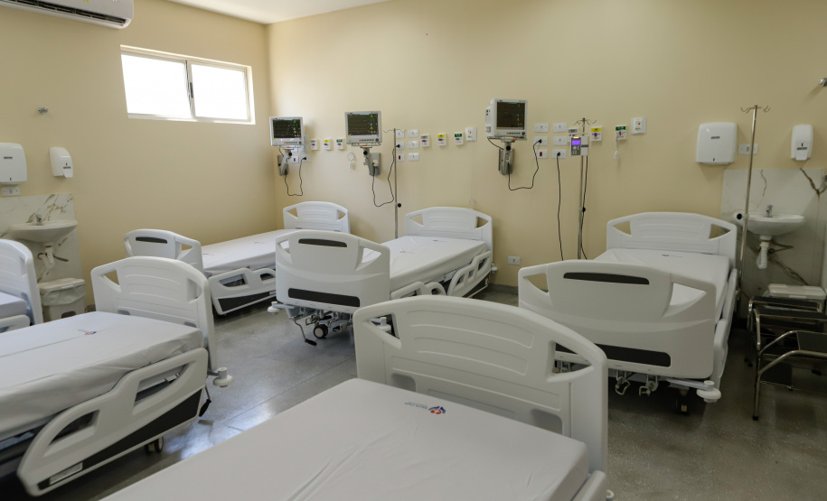 GOVERNADOR - HOSPITAL CORNÉLIO PROCÓPIO