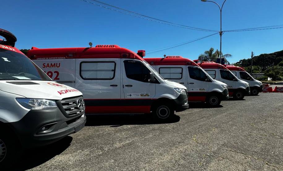 Paraná recebe 15 ambulâncias do Ministério da Saúde para reforçar atendimento de urgência