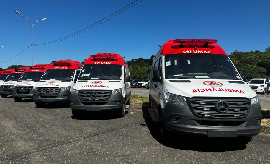 Paraná recebe 15 ambulâncias do Ministério da Saúde para reforçar atendimento de urgência