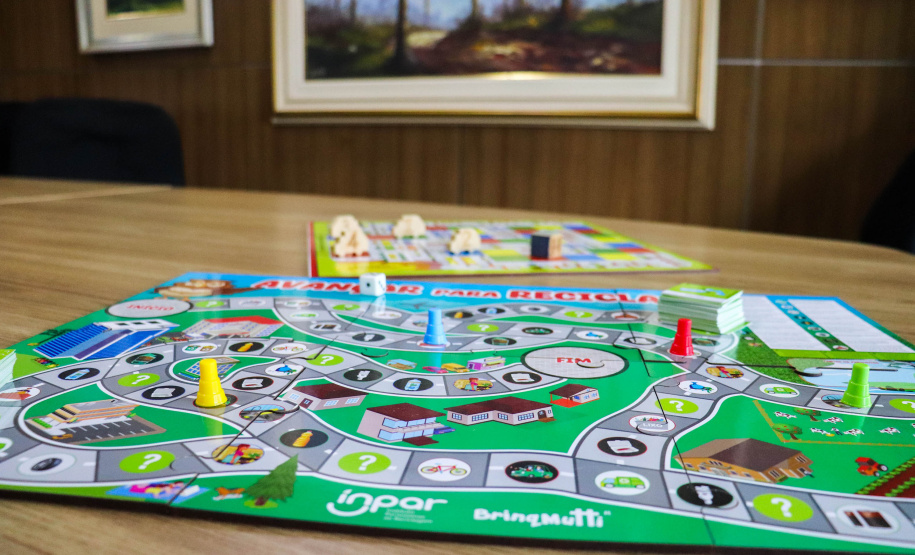 Amostra dos jogos que estarão disponíveis ao público para o Verão Maior Paraná em Matinhos. Foto: Patryck Madeira/Sedest.