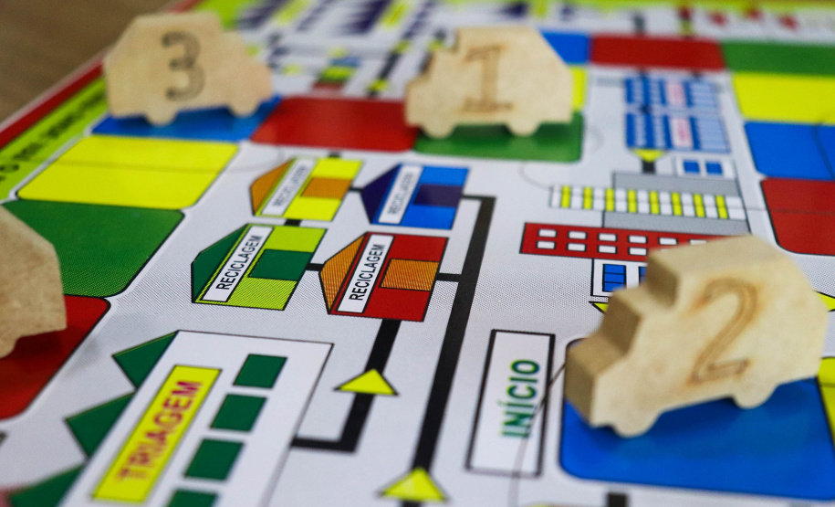 Amostra dos jogos que estarão disponíveis ao público para o Verão Maior Paraná em Matinhos. Foto: Patryck Madeira/Sedest.