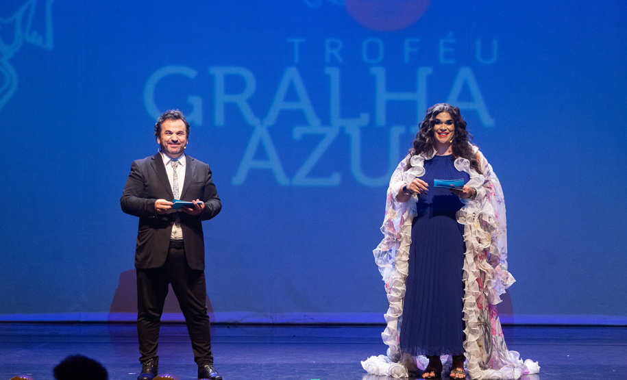 Troféu Gralha Azul premia peças e personalidades do teatro na 40ª edição