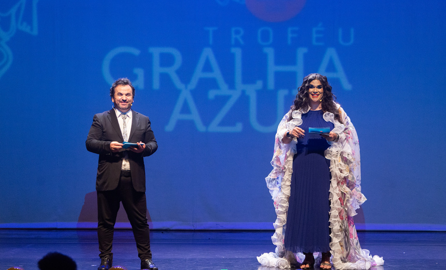 Troféu Gralha Azul premia peças e personagens do teatro na 40º edição