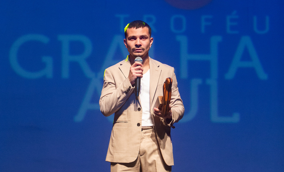 Troféu Gralha Azul premia peças e personagens do teatro na 40º edição