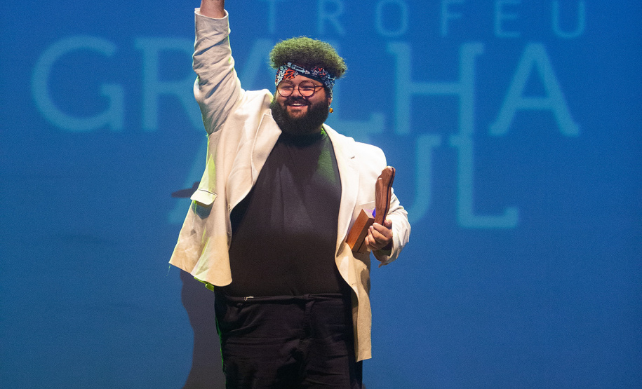 Troféu Gralha Azul premia peças e personagens do teatro na 40º edição