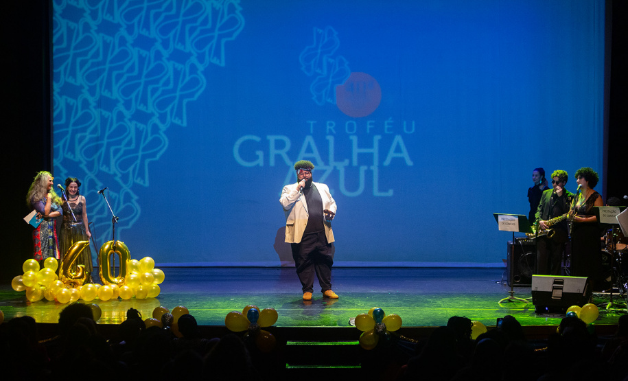 Troféu Gralha Azul premia peças e personagens do teatro na 40º edição
