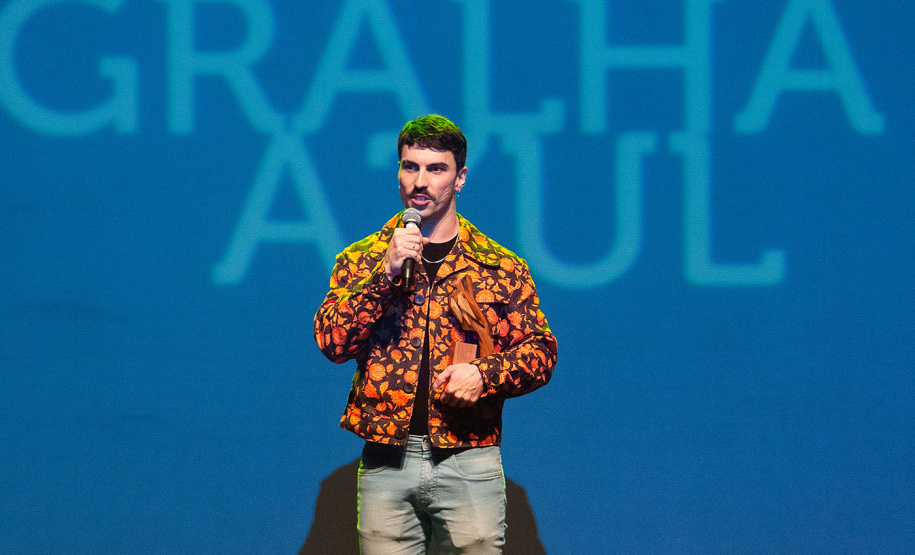 Troféu Gralha Azul premia peças e personagens do teatro na 40º edição