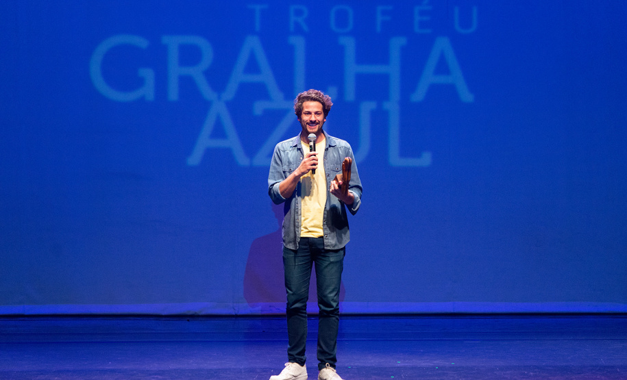 Troféu Gralha Azul premia peças e personagens do teatro na 40º edição
