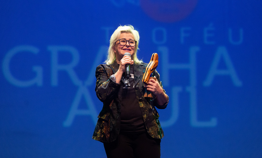 Troféu Gralha Azul premia peças e personagens do teatro na 40º edição