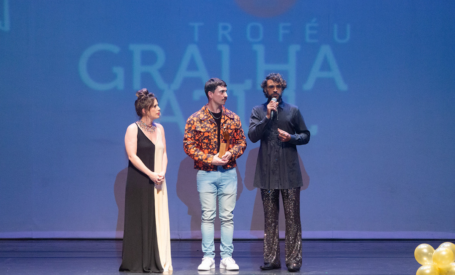 Troféu Gralha Azul premia peças e personagens do teatro na 40º edição