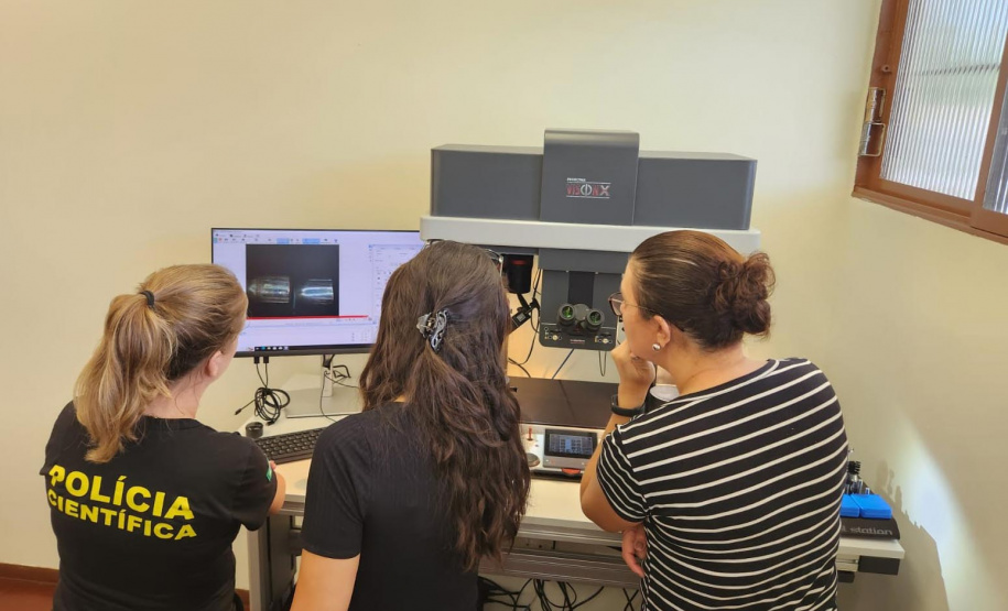 Polícia Científica adquire microscópios de última geração para exames de confronto balístico