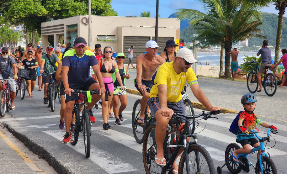Passeio ciclístico é opção de exercício e lazer em Guaratuba