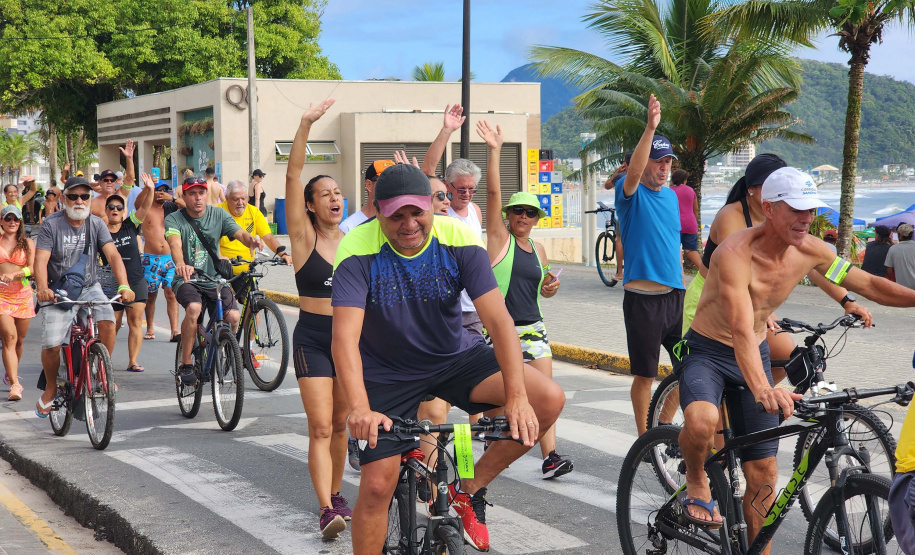 Passeio ciclístico é opção de exercício e lazer em Guaratuba