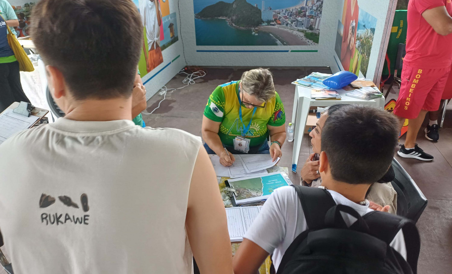 Turistas de navio aprovam estrutura para recepção em Paranaguá