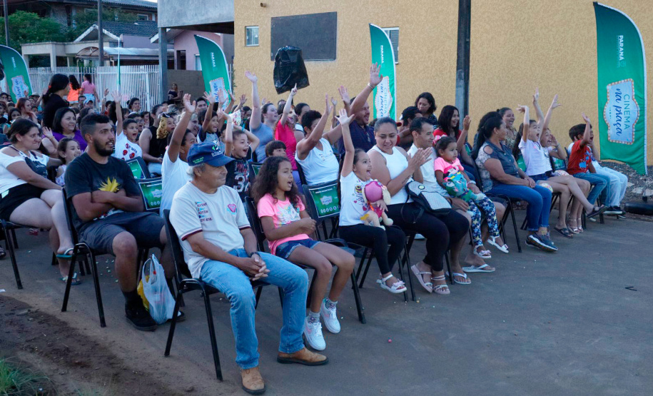 CINEMA NA PRAÇA GUARAPUAVA