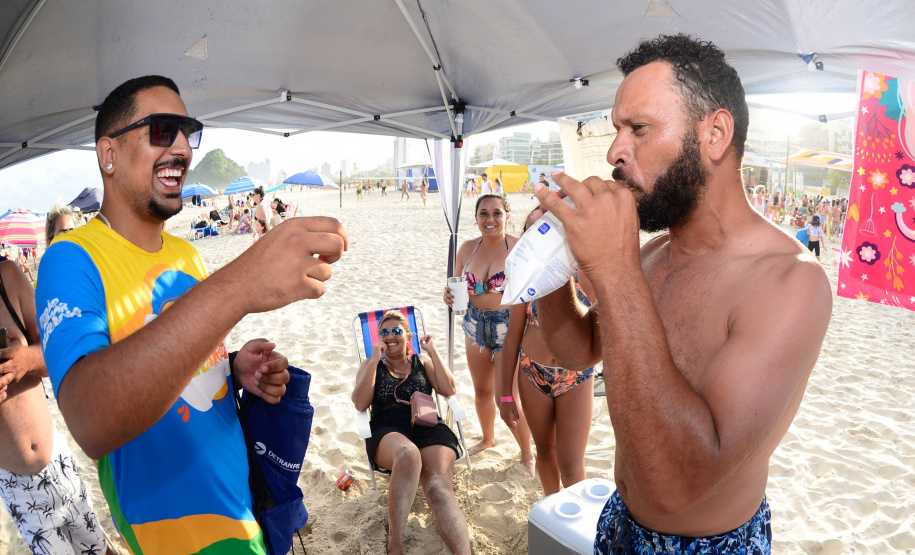 Detran-PR realiza mais de 11 mil atendimentos na primeira semana do Verão Maior Paraná