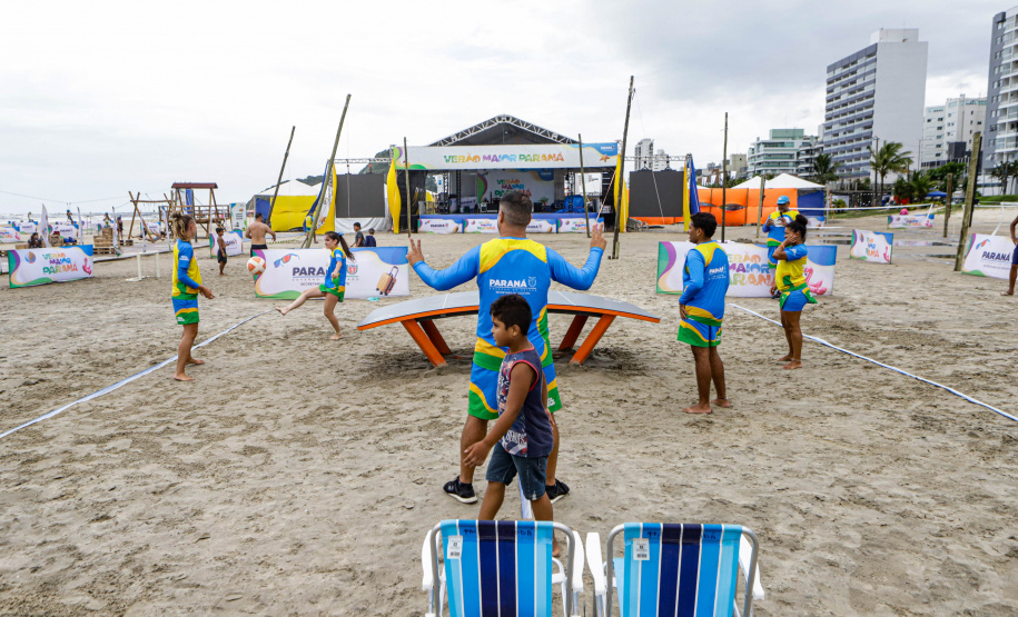 Janeiro, 27 de janeiro de 2024 - Balão na estrutura da Arena Verão Maior Paraná em Caiobá.