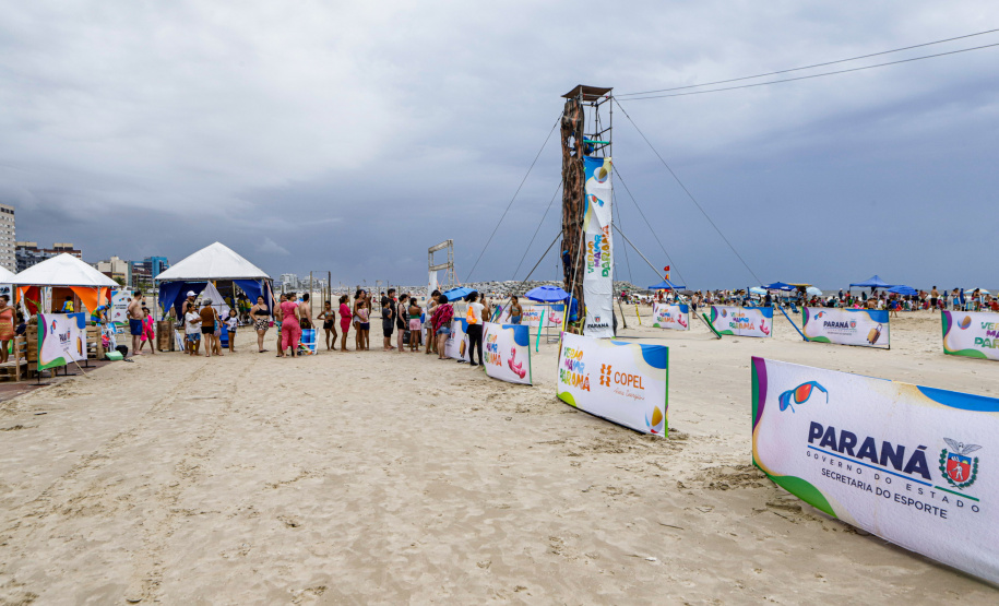Janeiro, 27 de janeiro de 2024 - Balão na estrutura da Arena Verão Maior Paraná em Caiobá.